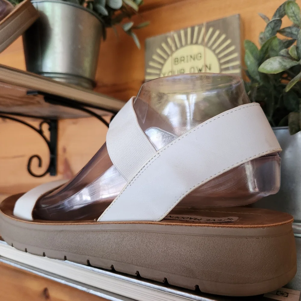 Steve Madden 💜 Jadyn Platform Sandals White Slingback Strappy Stretch Shoe 9 M